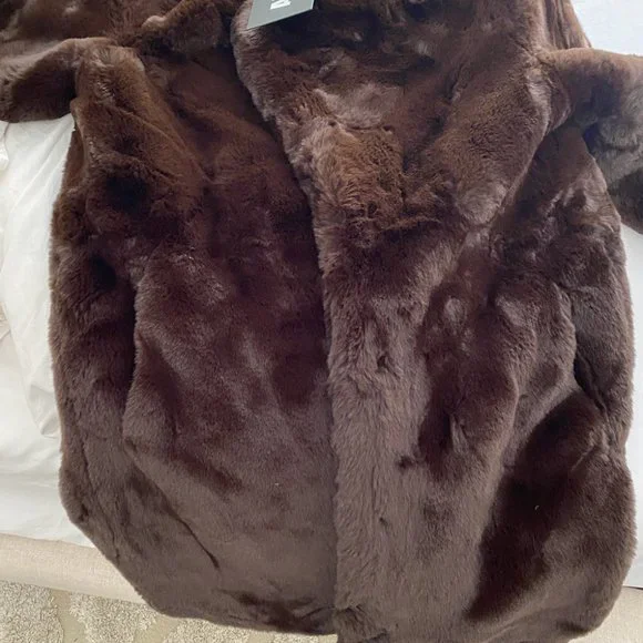 NEVER BEEN WORN (WITH TAGS) APPARIS Stella Faux Fur Coat XS - Picture 5 of 7